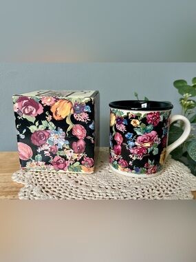 Vintage 1989 Ceramic Coffee Mug in Black w/ Multicolor Blooms w/Original Box